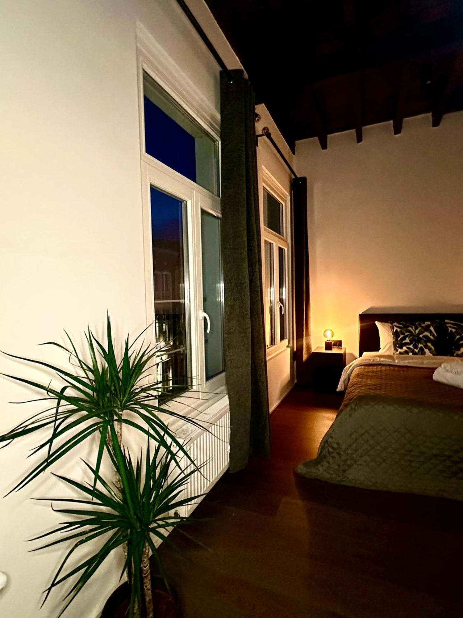 Luxury Suites Princess By Rikas Hotels Anvers Extérieur photo